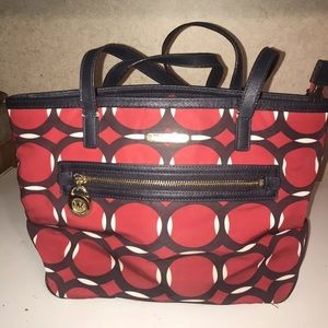 Micheal Kors purse